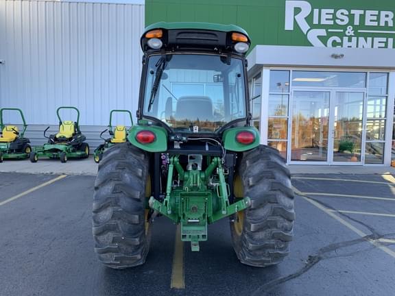 Image of John Deere 4066R equipment image 3