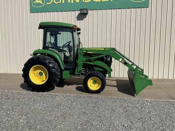 Image of John Deere 4066R equipment image 1