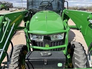 Main image John Deere 4066R 8