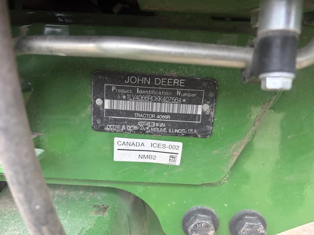Image of John Deere 4066R equipment image 3