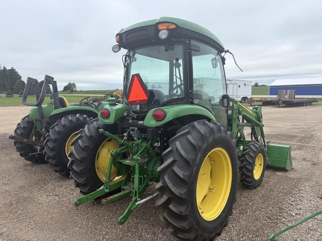 Image of John Deere 4066R equipment image 4