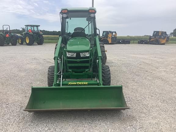 Image of John Deere 4066R equipment image 1