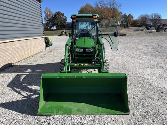 Image of John Deere 4066R equipment image 3