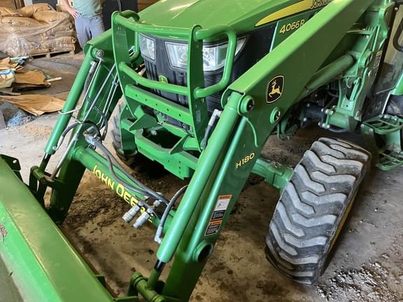 Image of John Deere 4066R equipment image 1