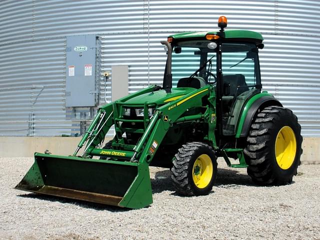 Image of John Deere 4066R equipment image 1