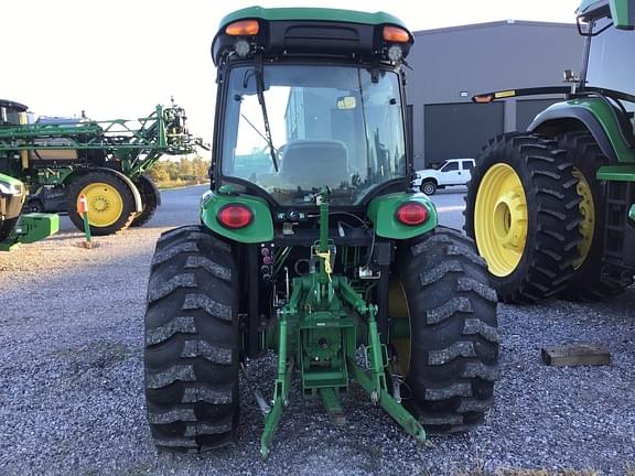 Image of John Deere 4066R equipment image 2