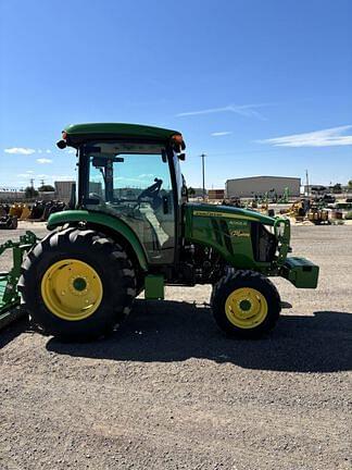 Image of John Deere 4066R equipment image 3