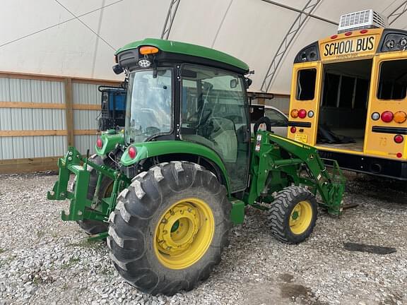 Image of John Deere 4066R equipment image 1