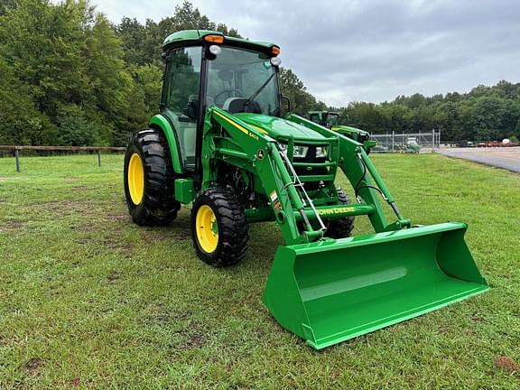 Image of John Deere 4066R equipment image 2