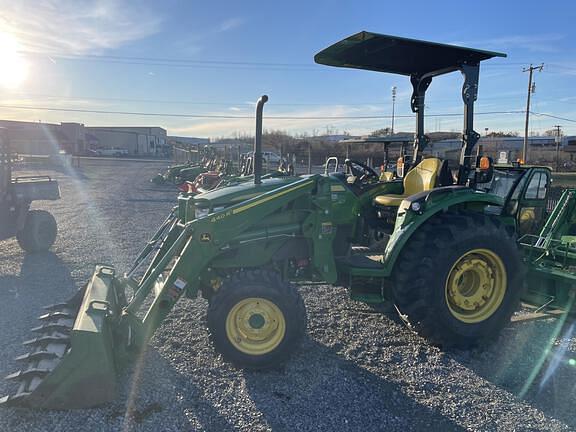 Image of John Deere 4066R equipment image 1