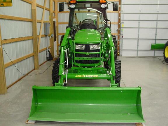 Image of John Deere 4066R equipment image 1