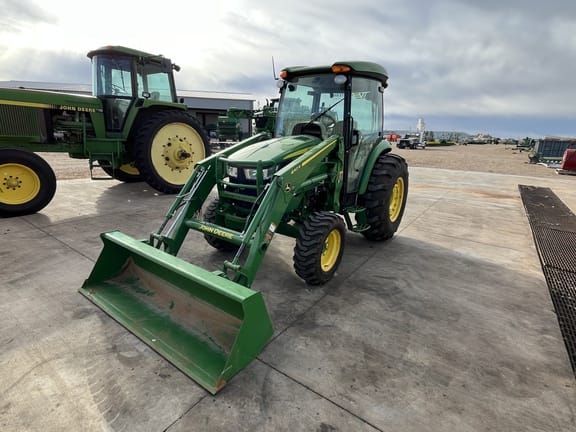 Main image John Deere 4066R