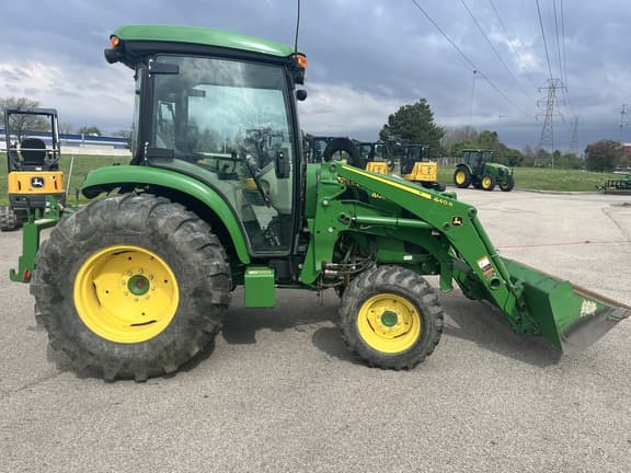Image of John Deere 4066R equipment image 1