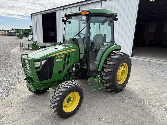 Image of John Deere 4066R equipment image 3