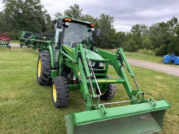 Image of John Deere 4066R equipment image 2