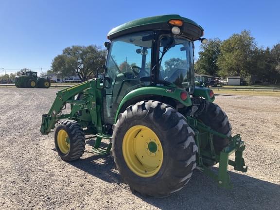 Image of John Deere 4066R equipment image 4