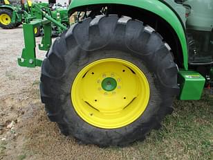 Main image John Deere 4066R 7