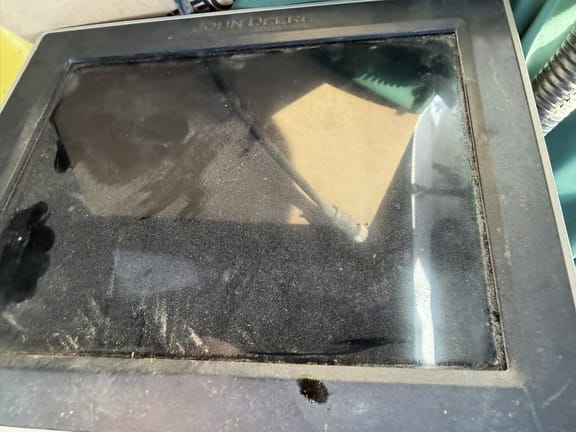 2019 John Deere 4240 Equipment Image0