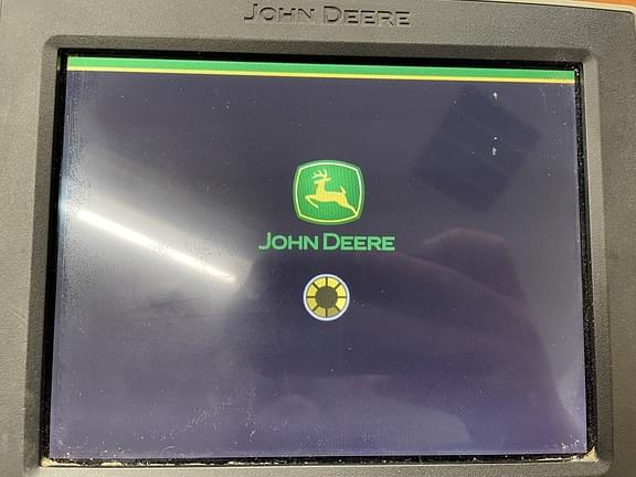 Image of John Deere 4240 Primary image