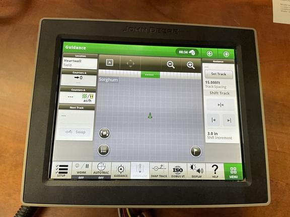 Image of John Deere 4240 equipment image 1