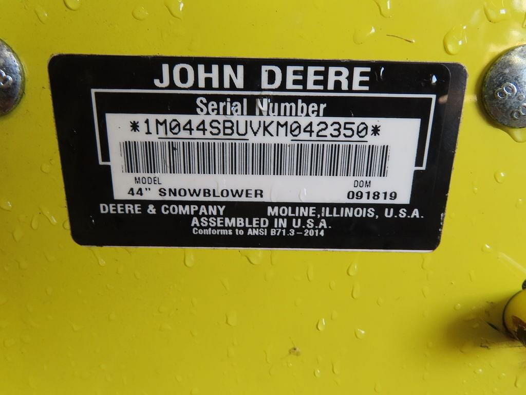 Image of John Deere 44" Snowblower Image 1