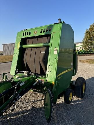 Image of John Deere 450E equipment image 3