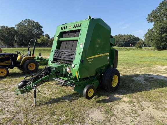 2019 John Deere 450M Equipment Image0