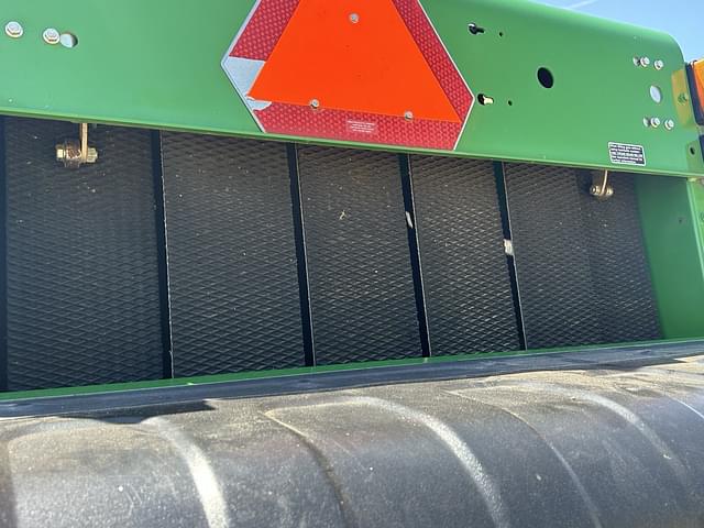Image of John Deere 460M Silage equipment image 4