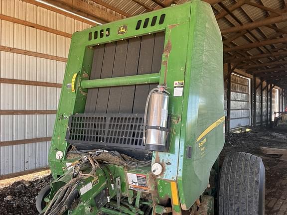 Image of John Deere 460M Silage equipment image 1