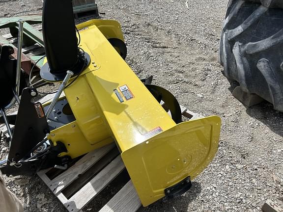 Image of John Deere 47" Snow Blower equipment image 1