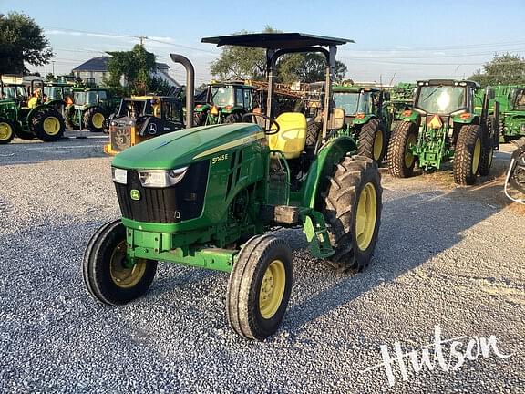 Image of John Deere 5045E equipment image 2