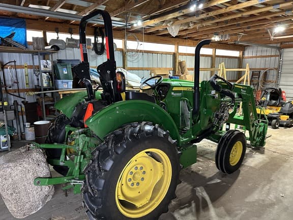 Image of John Deere 5045E equipment image 2