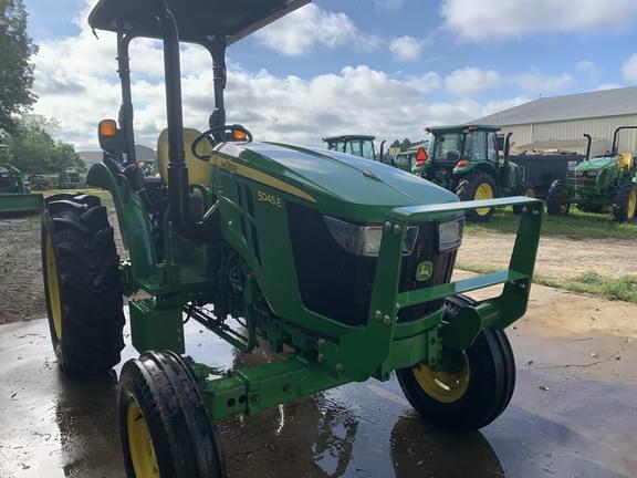 Image of John Deere 5045E equipment image 1