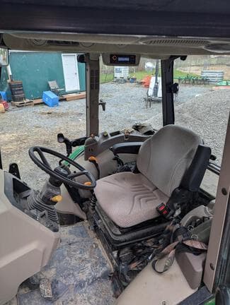 Image of John Deere 5055E equipment image 2