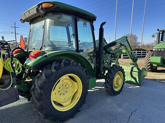 Image of John Deere 5055E equipment image 2