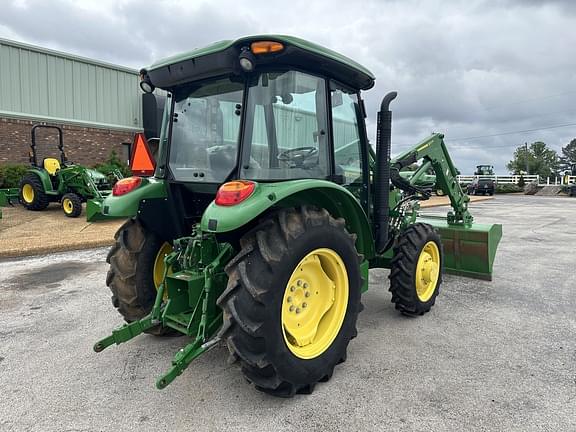 Image of John Deere 5055E equipment image 3