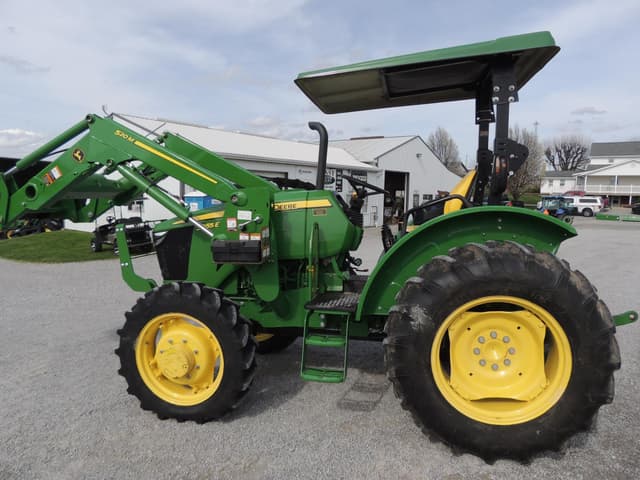 Image of John Deere 5055E equipment image 1