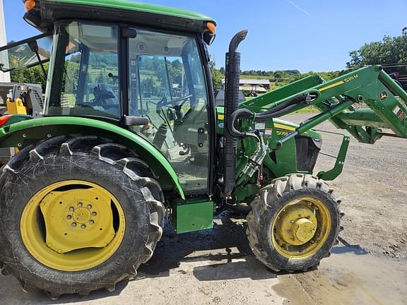 Image of John Deere 5055E equipment image 1