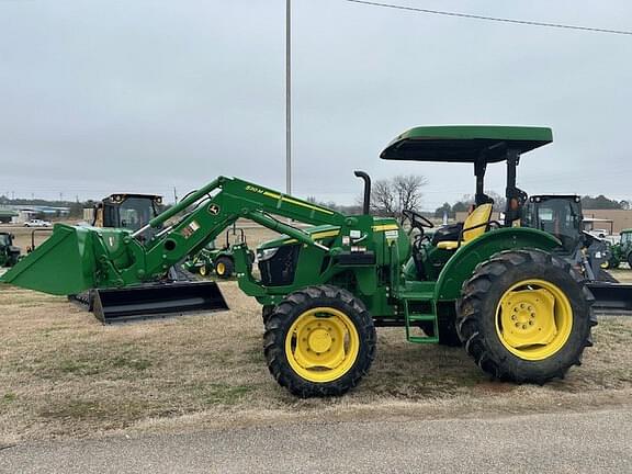 Image of John Deere 5055E equipment image 3