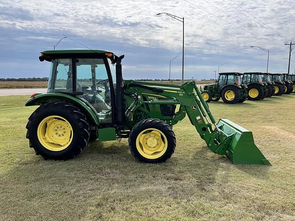 Image of John Deere 5055E equipment image 3