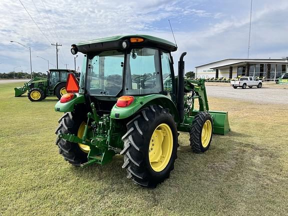 Image of John Deere 5055E equipment image 4