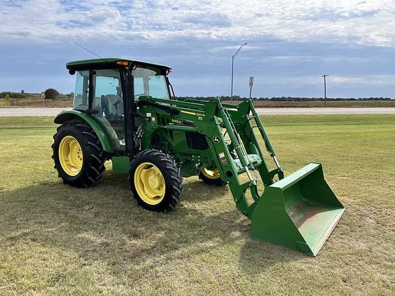 Image of John Deere 5055E equipment image 2