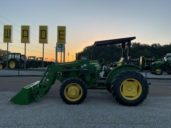 Image of John Deere 5055E equipment image 1