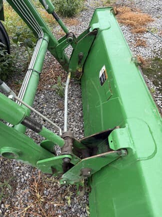 Image of John Deere 5055E equipment image 3