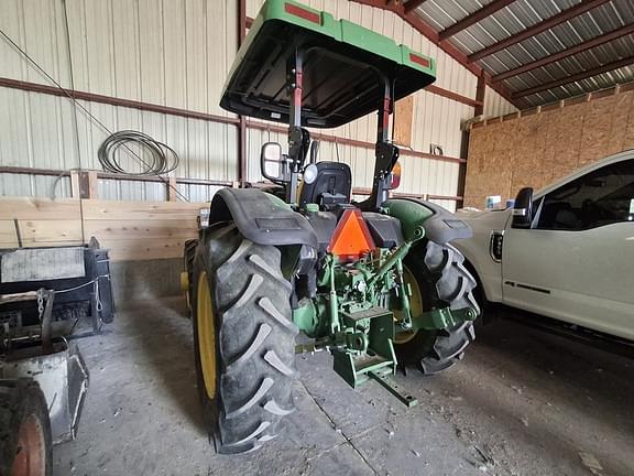 Image of John Deere 5055E equipment image 2