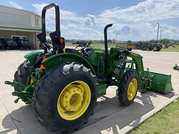 Image of John Deere 5055E equipment image 2
