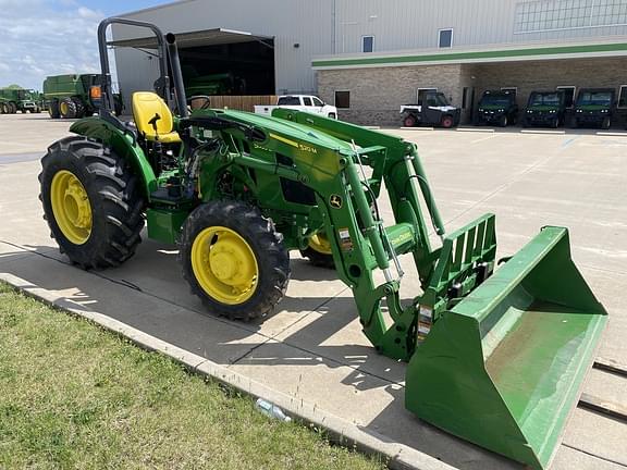Image of John Deere 5055E equipment image 3