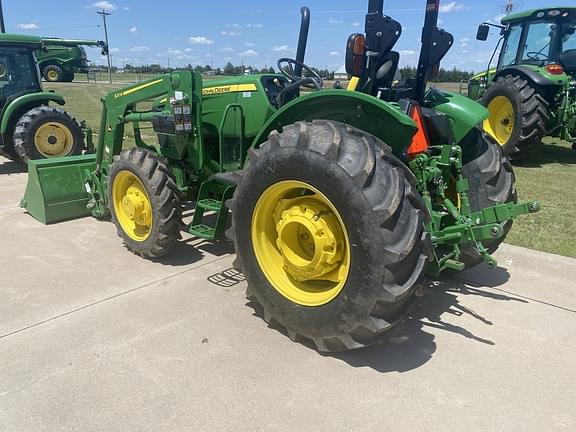 Image of John Deere 5055E equipment image 3