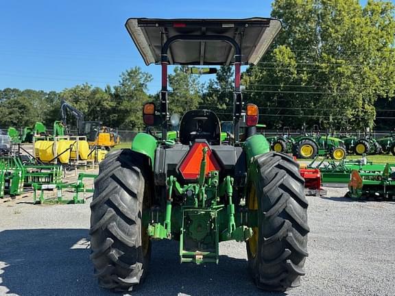 Image of John Deere 5055E equipment image 4