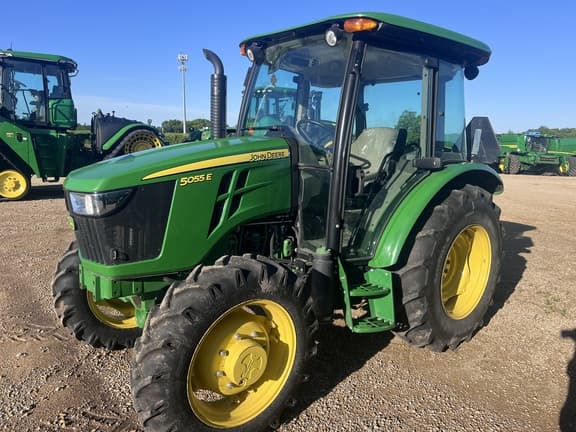 Image of John Deere 5055E Primary image